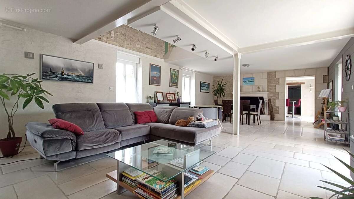 Maison à LE ROCHEREAU