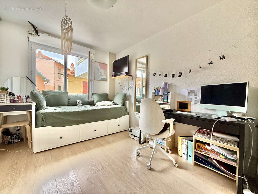 Appartement à ROQUEBRUNE-CAP-MARTIN