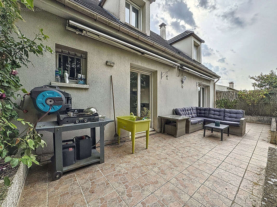 Maison à CHILLY-MAZARIN