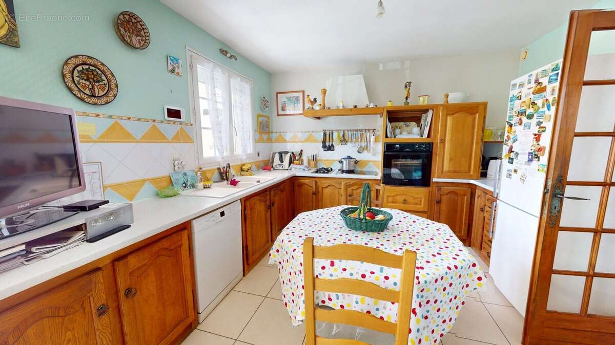 Maison 217 m² à Noyers-Sur-Cher  - photo 8