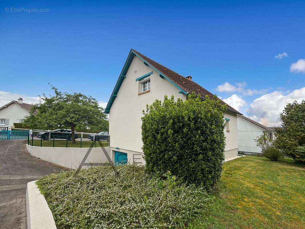 Maison Saint Pierre Les Elbeuf - photo 12