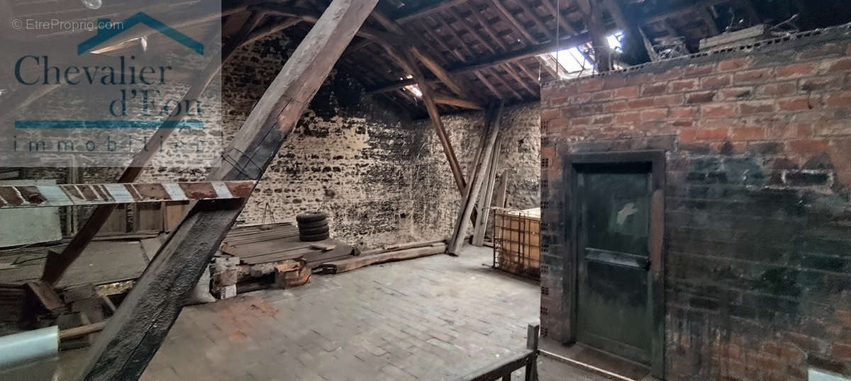 Maison à COUSSEGREY