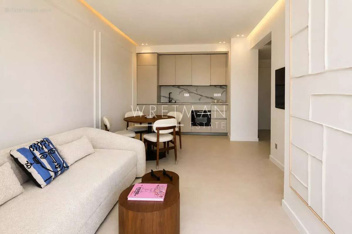 Élégant appartement au dernier étage avec terrasse – Nice Carré d’Or - photo 7