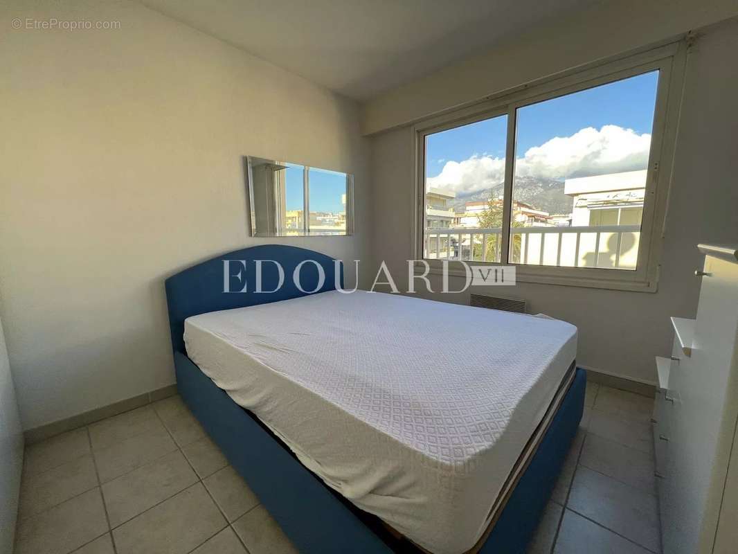 Appartement à ROQUEBRUNE-CAP-MARTIN