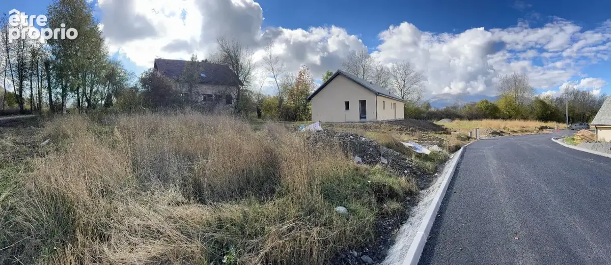Terrain à FOREST-SAINT-JULIEN