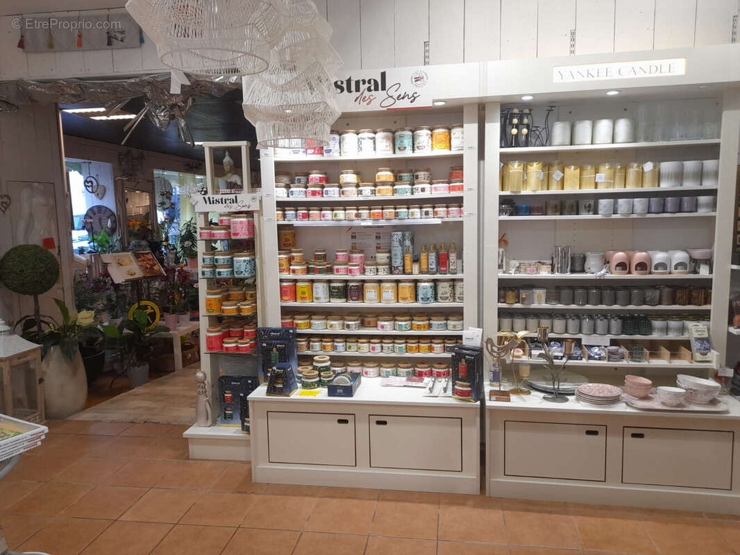 Commerce à MACON