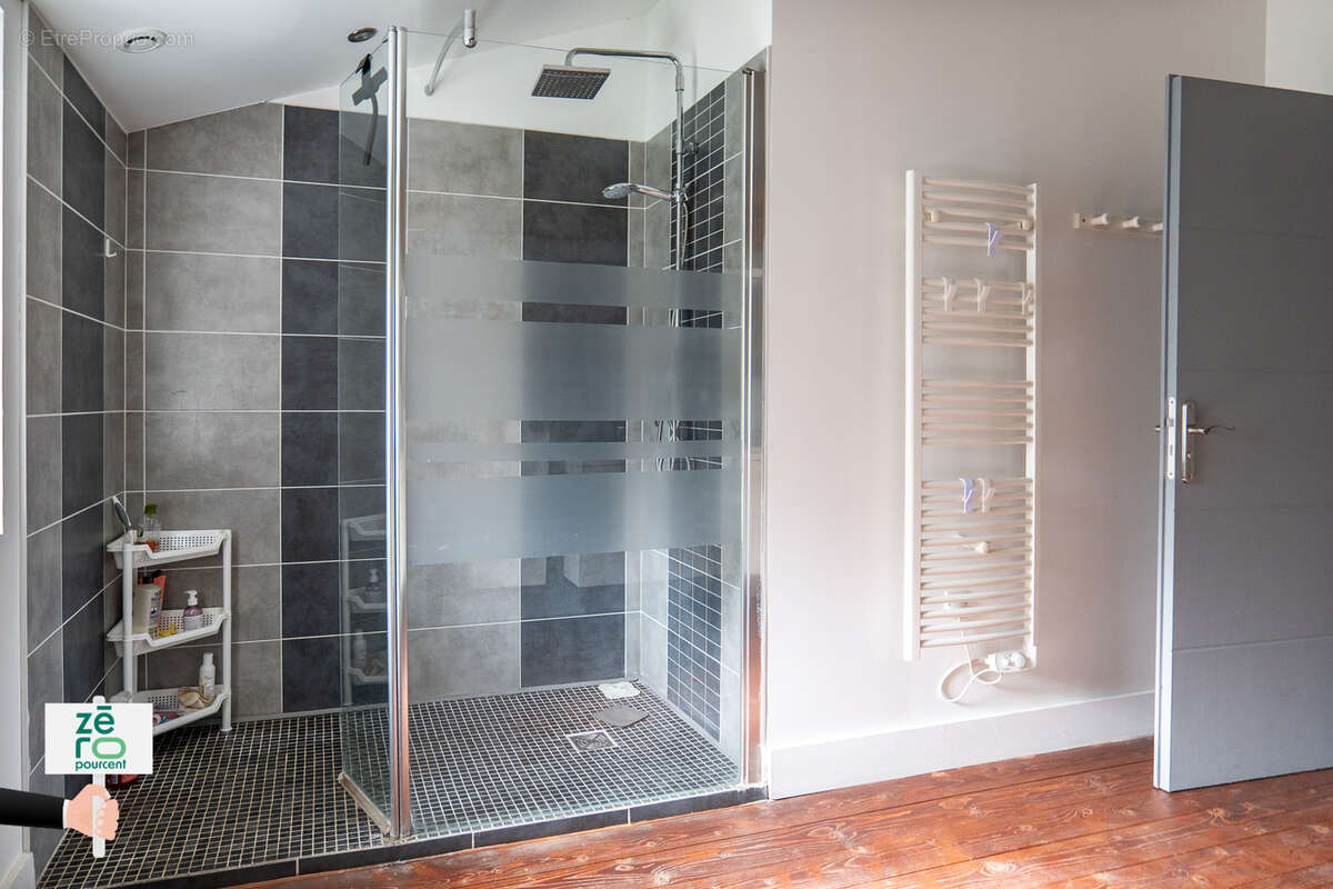 Maison à LES MAGNILS-REIGNIERS