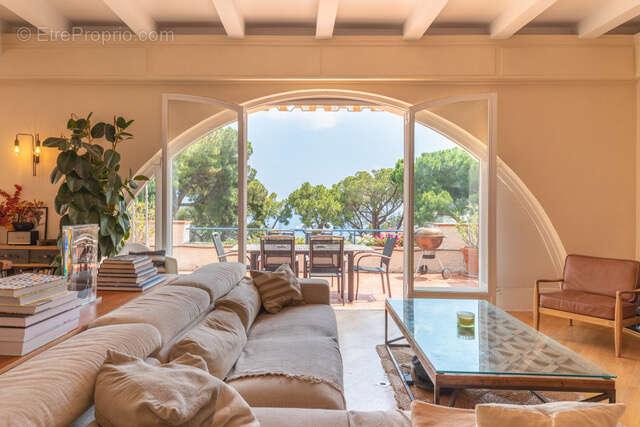 Appartement à VILLEFRANCHE-SUR-MER