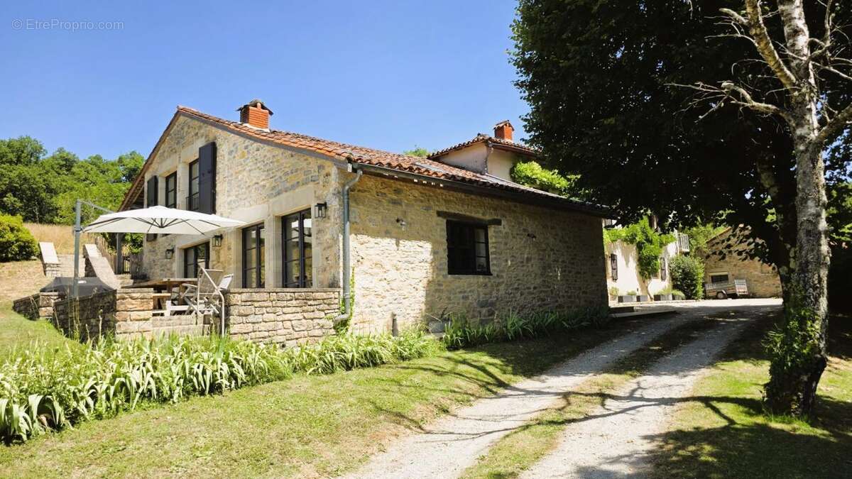 Maison à SAINT-ANTONIN-NOBLE-VAL