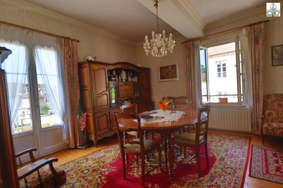 Maison à SEURRE