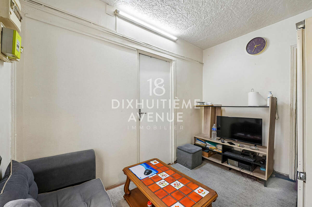 Appartement à PARIS-18E