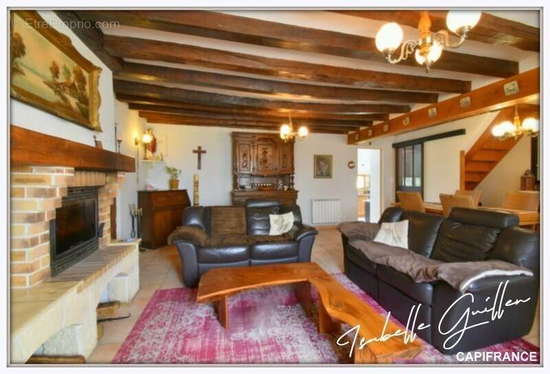 Maison à MONTIPOURET