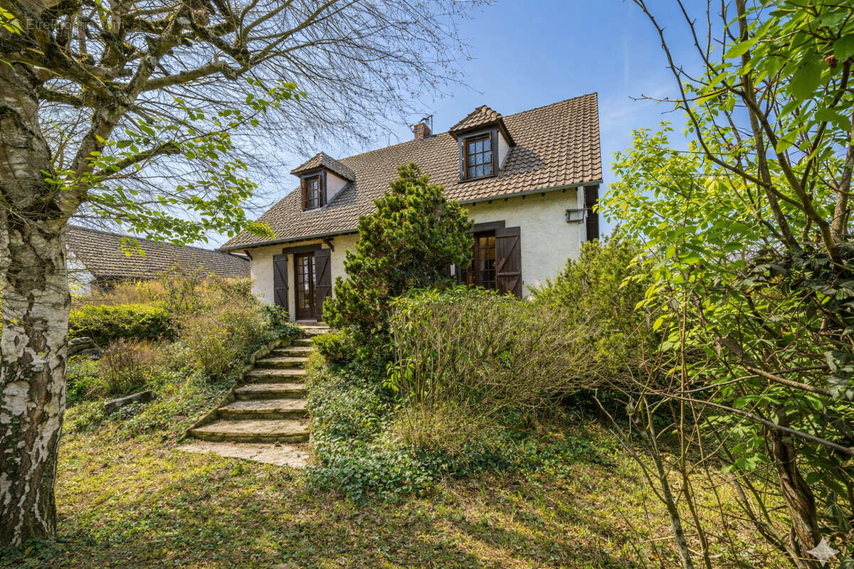 Maison 4 chambres - proche Nogent le Roi - photo 3