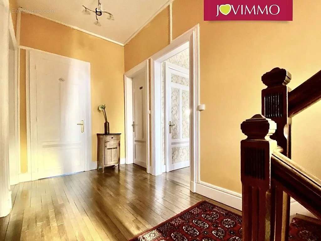 Maison à NERIS-LES-BAINS