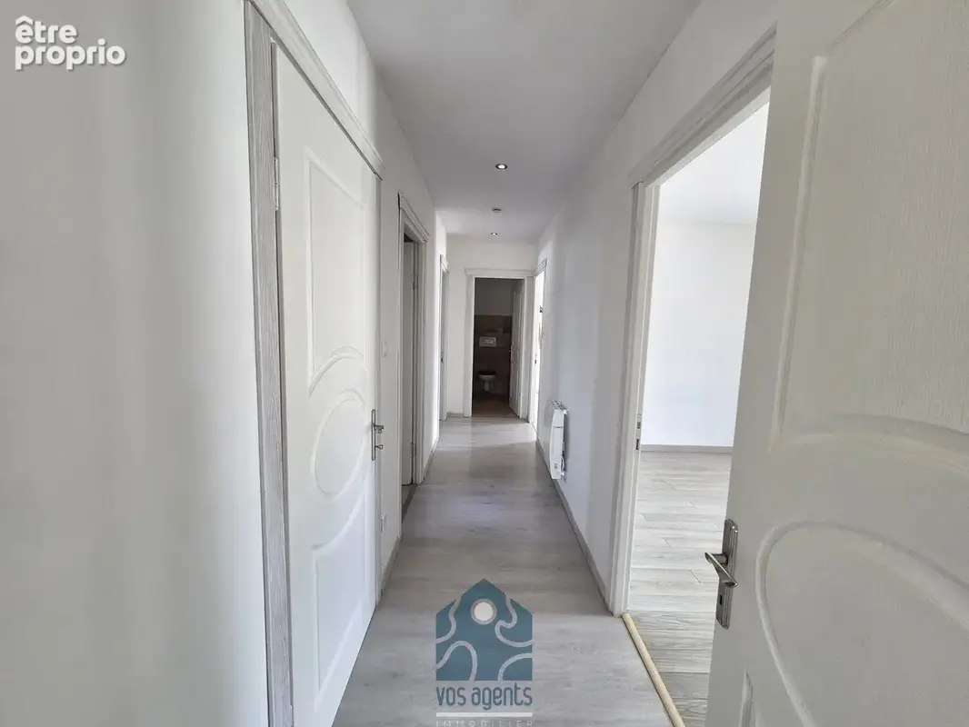 Maison 5 pièces avec véranda garage double et terrasse - photo 7