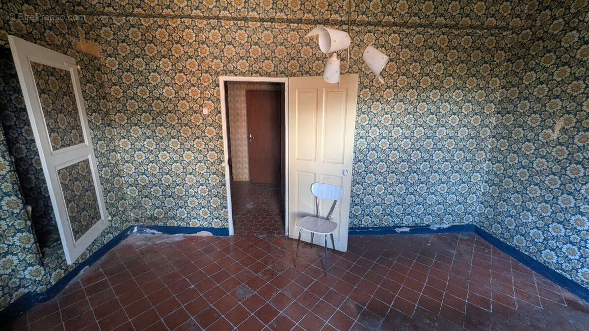 Maison à SIX-FOURS-LES-PLAGES