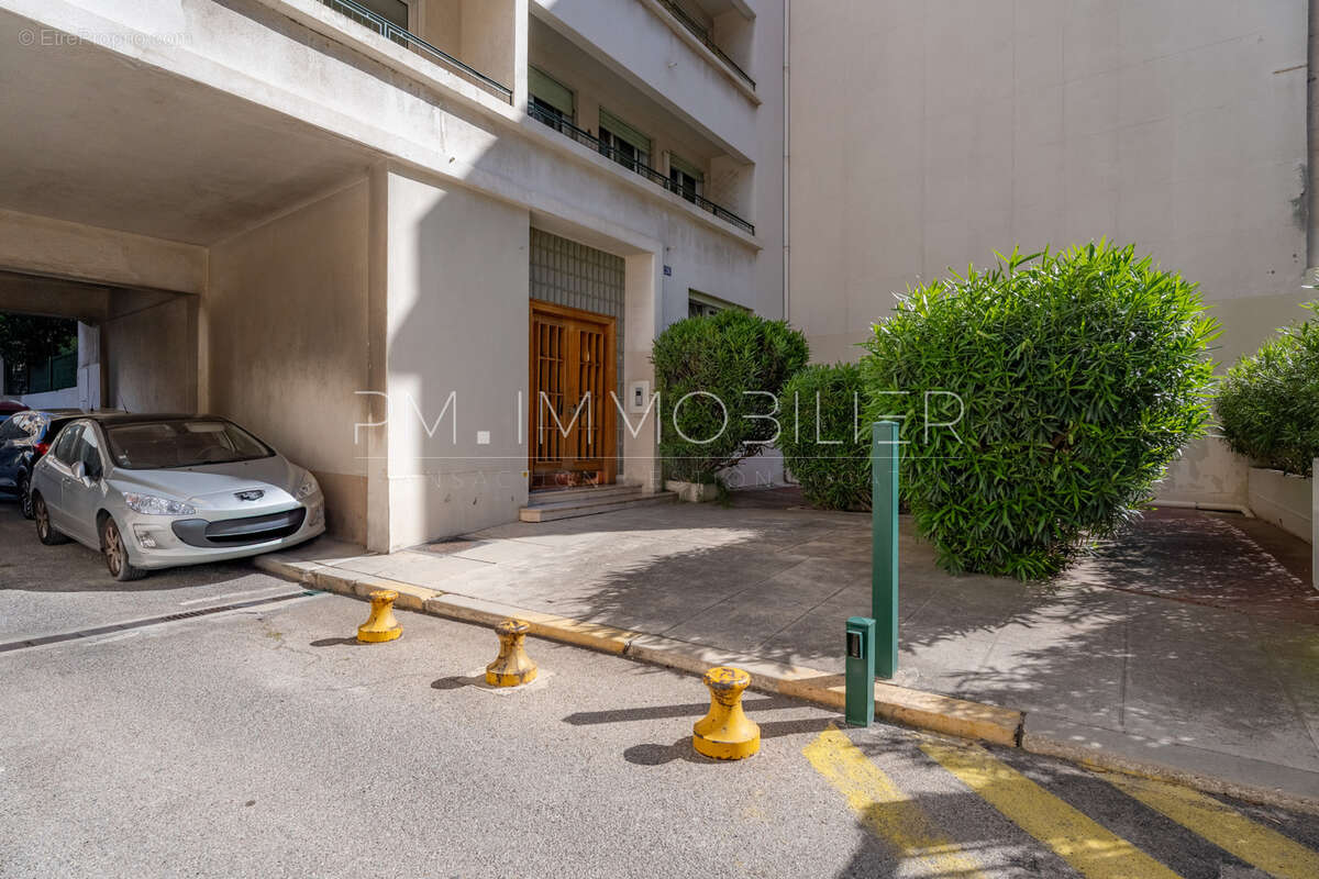 Appartement à MARSEILLE-6E