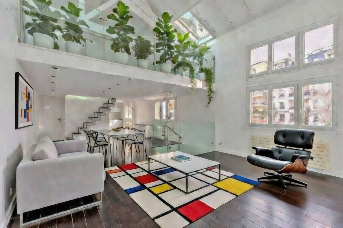 Appartement à LES LILAS