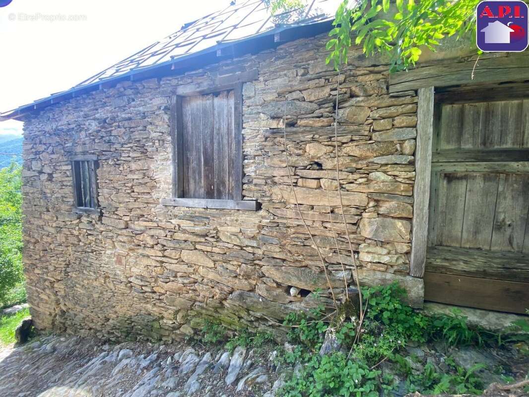 Maison à SAINT-LARY