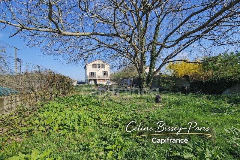 Maison 5 Pièces, 4 chambres, 994M2 de terrain MIGENNES (89) - photo 13
