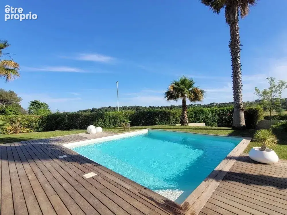 Maison 164 m² à Saint-Jean-De-Vedas  - photo 2