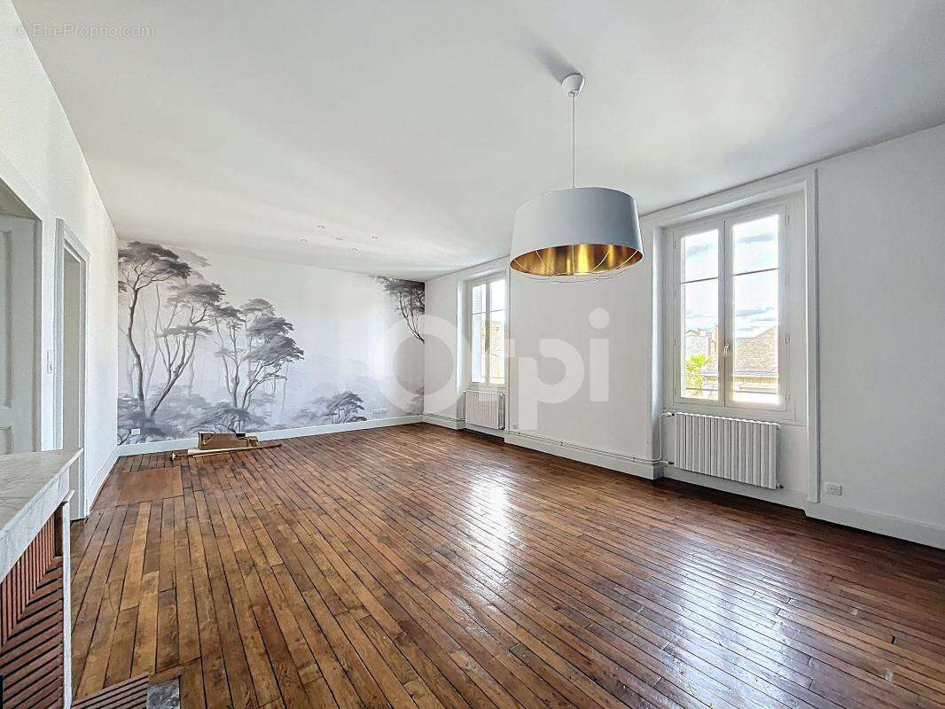 Appartement à BRIVE-LA-GAILLARDE