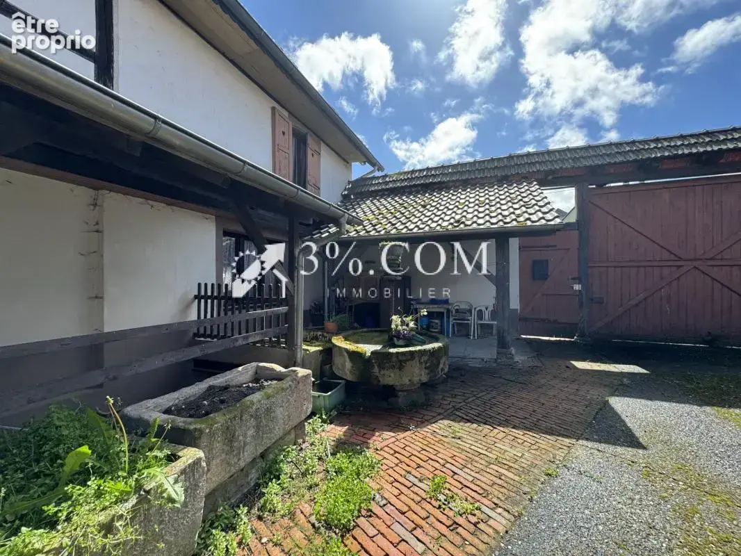 3%COM Grand corps de ferme avec 400m2 de dépendance et jardi - photo 18