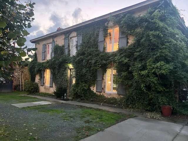 Maison à SAINT-BONNET-DE-BELLAC