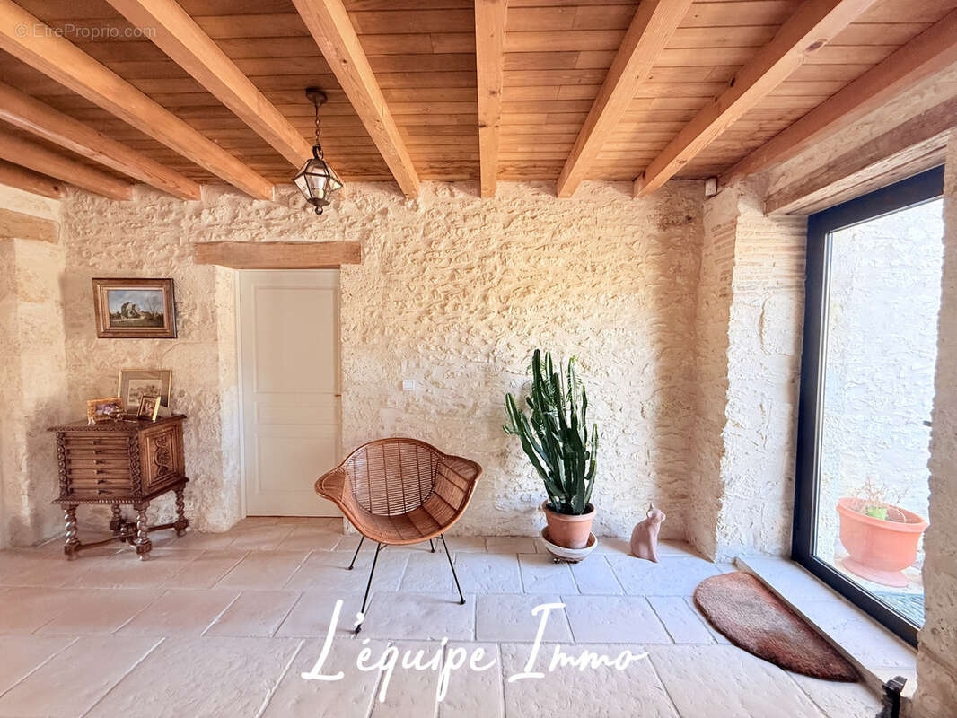 Maison à MAUVEZIN