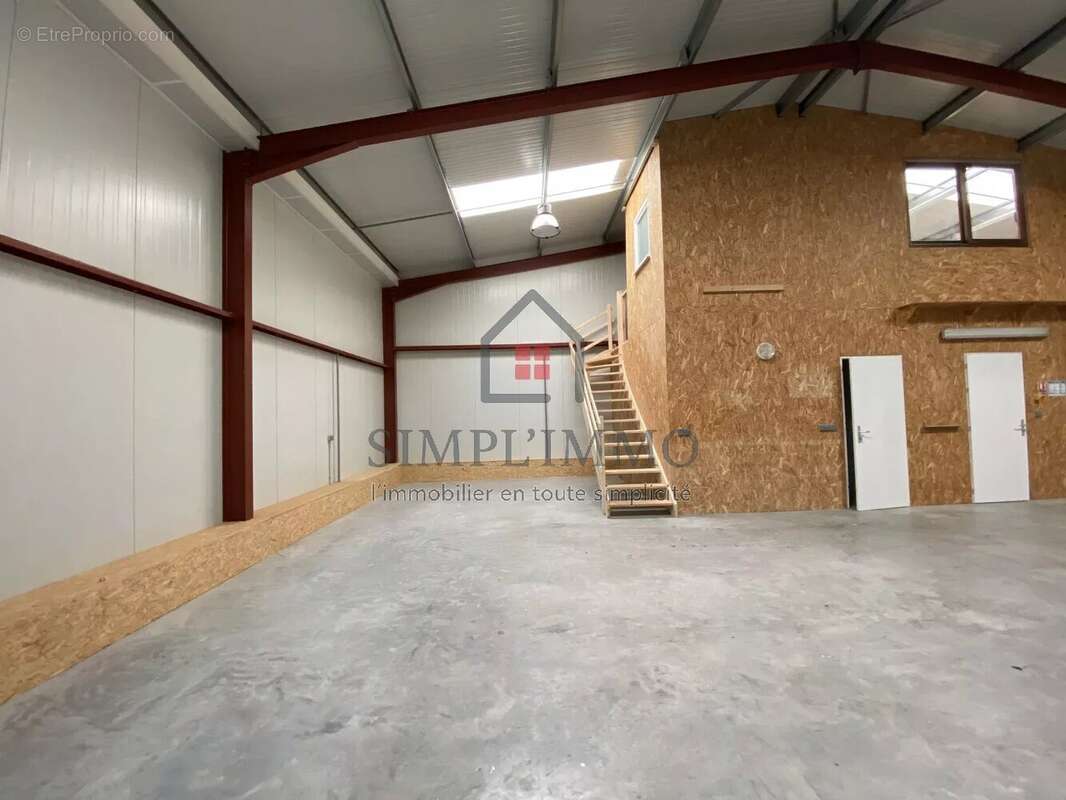 Commerce à SAINT-MEDARD-D'AUNIS