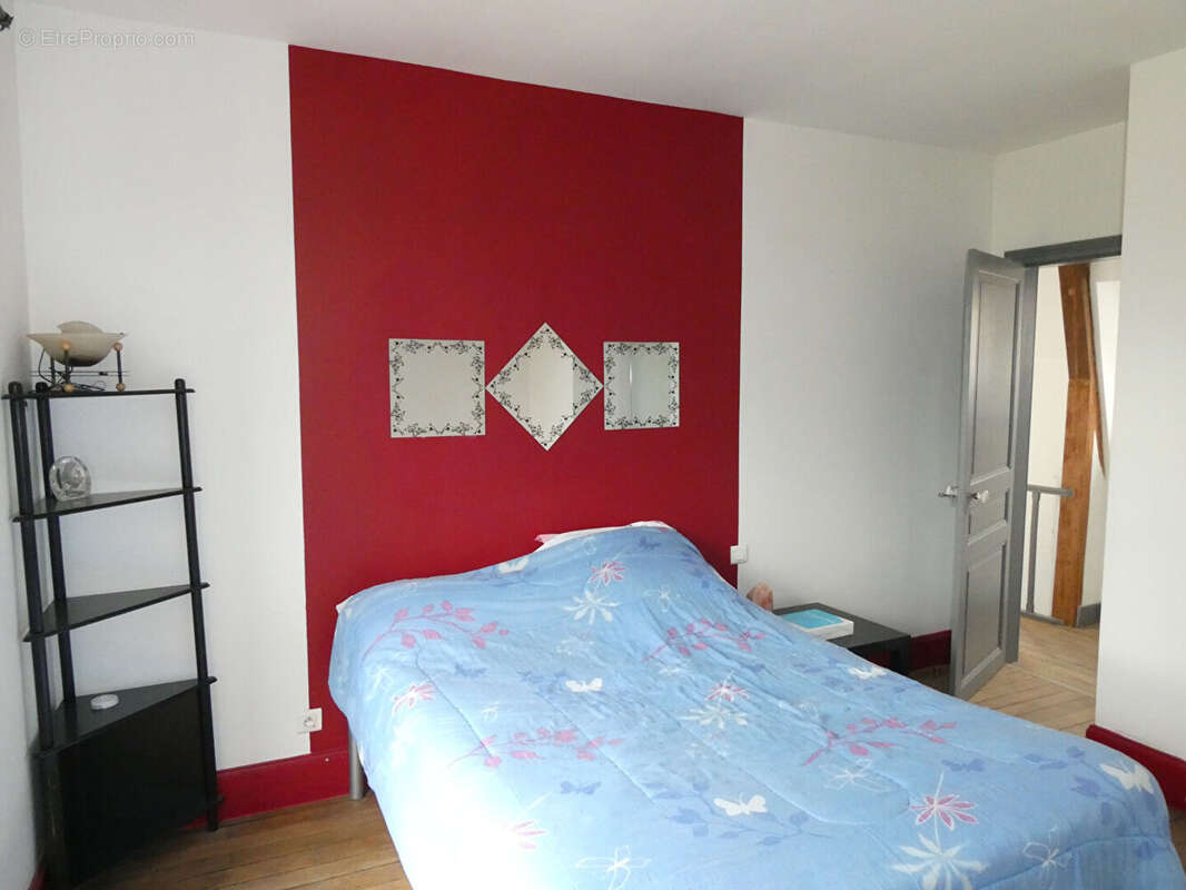 Maison à SAINT-ELIPH