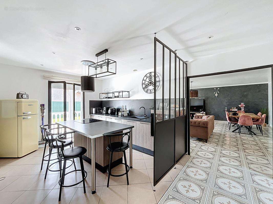 Maison à L&#039;ISLE-D&#039;ABEAU