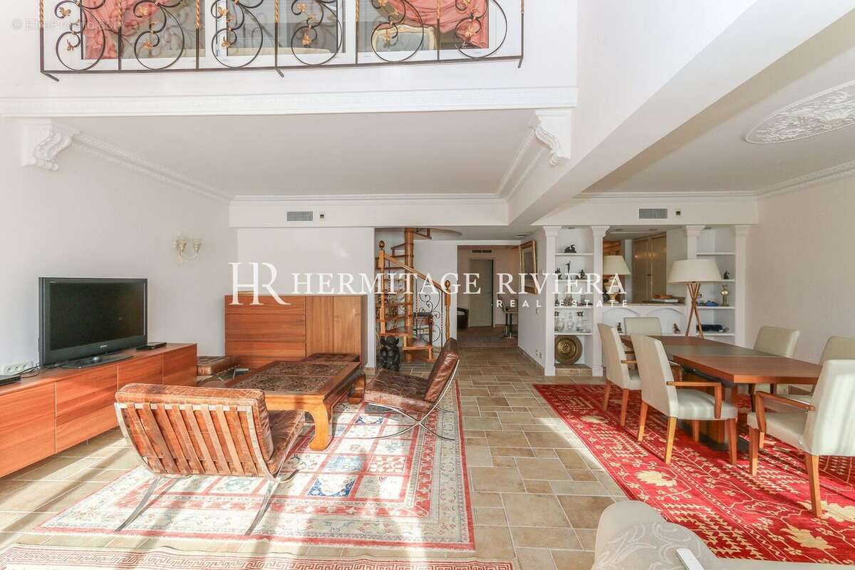Appartement à BEAUSOLEIL