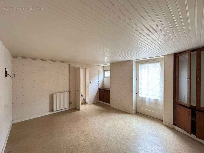 Maison à CHANTECORPS