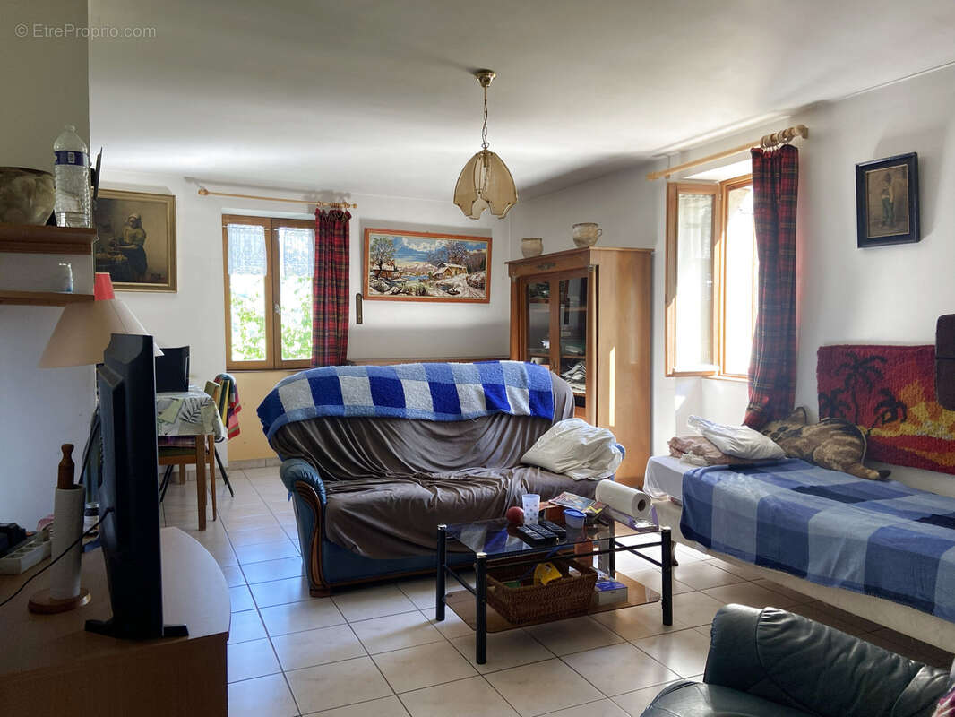 Maison à LOISIEUX
