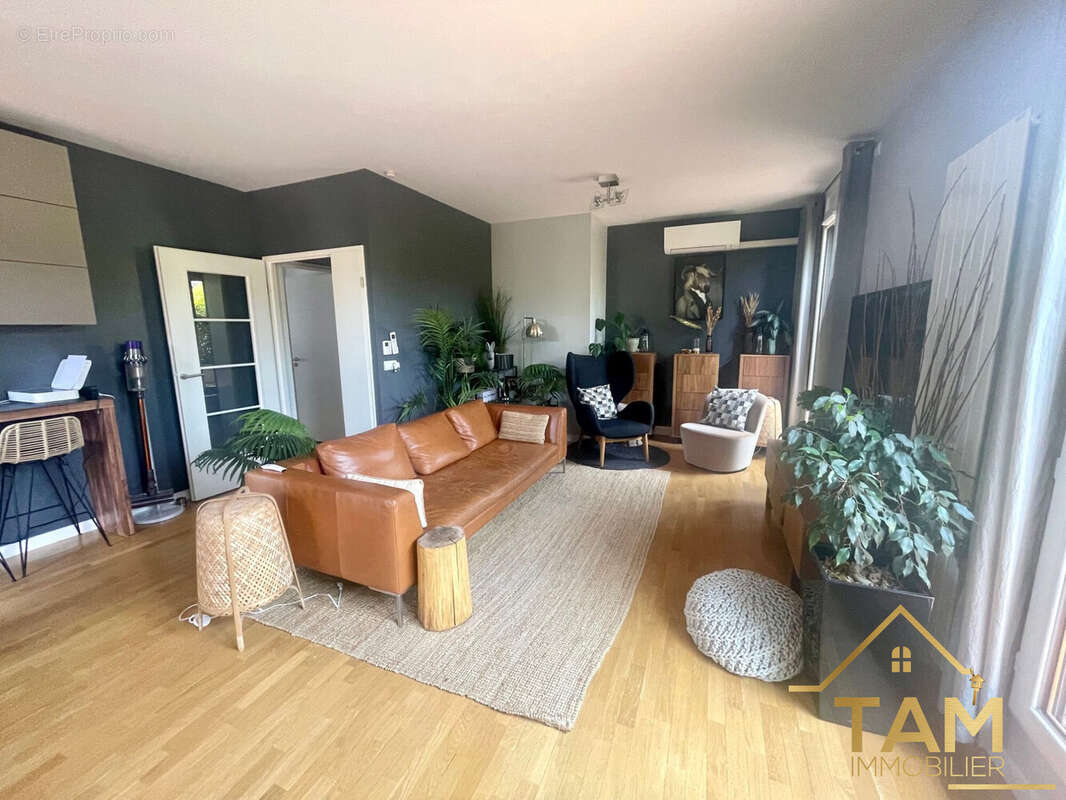 Appartement à VERSAILLES