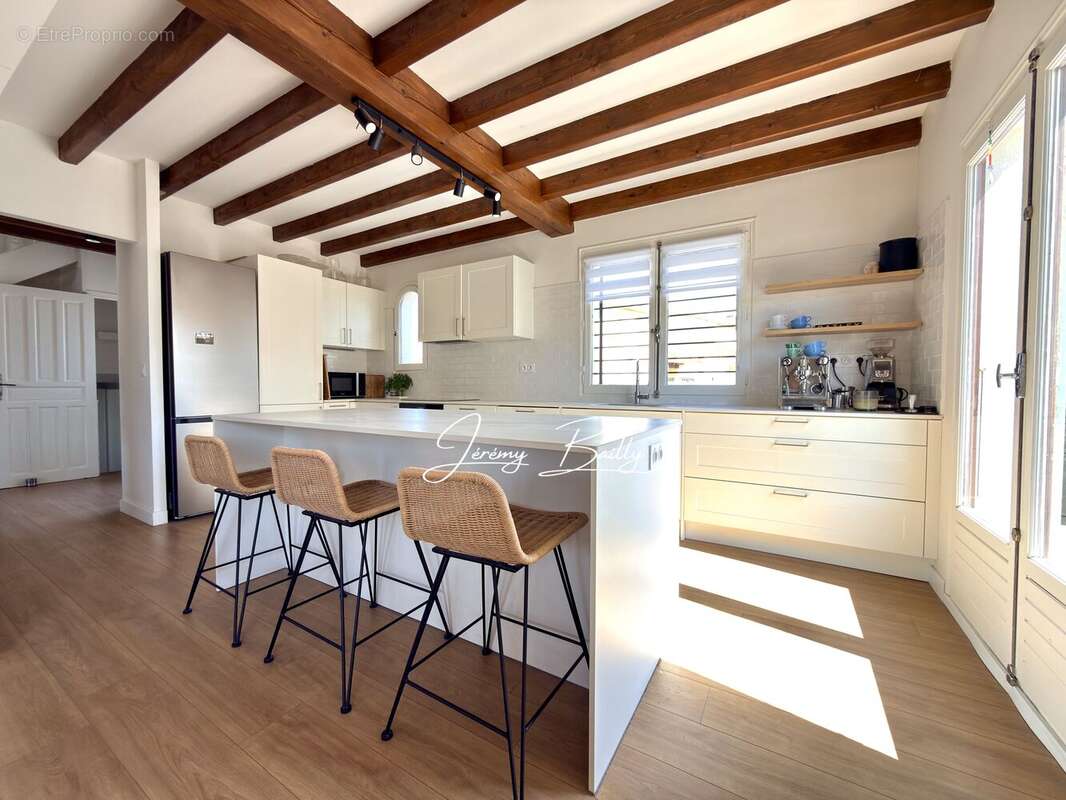 Maison à SAINT-ESTEVE