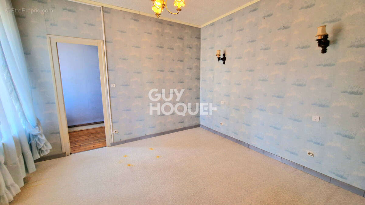 Maison à MONTCHANIN