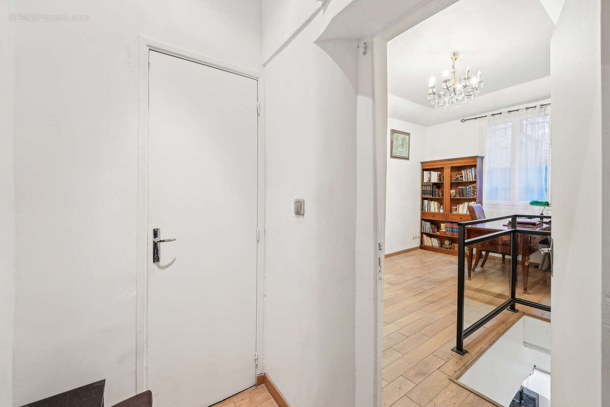 Appartement à PARIS-9E