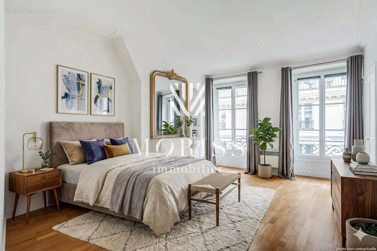 Appartement à PARIS-8E