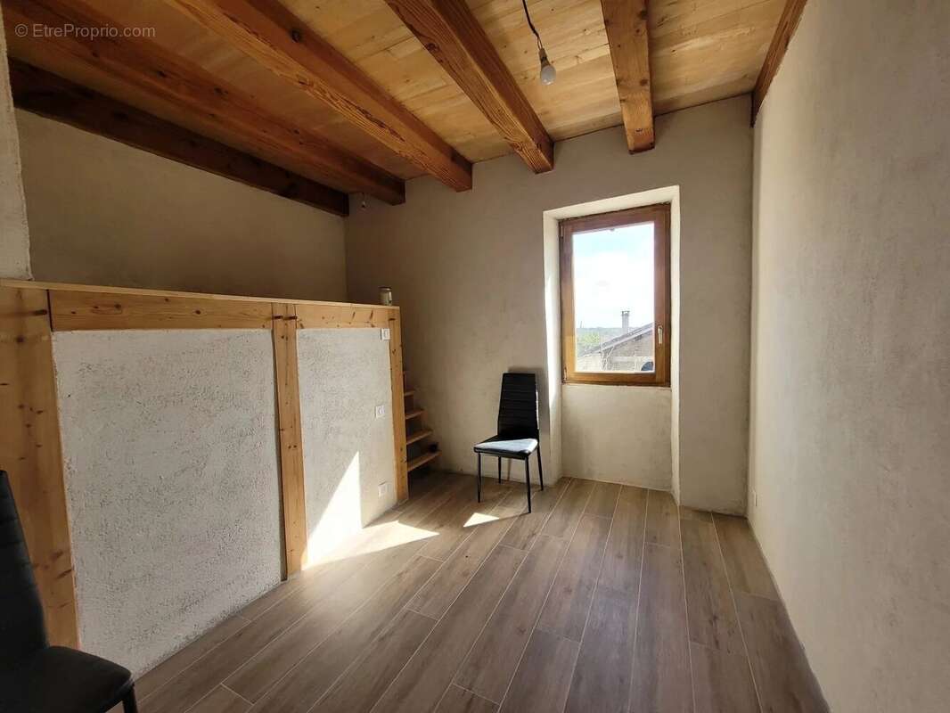 Maison à LABASTIDE-MARNHAC