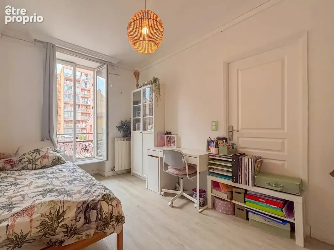 BAS MONT BORON - Appartement-Villa 6 pièces - photo 13