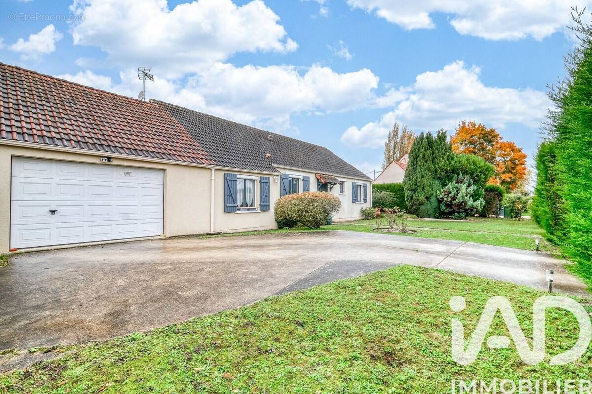 Photo 1 - Maison à VOINSLES