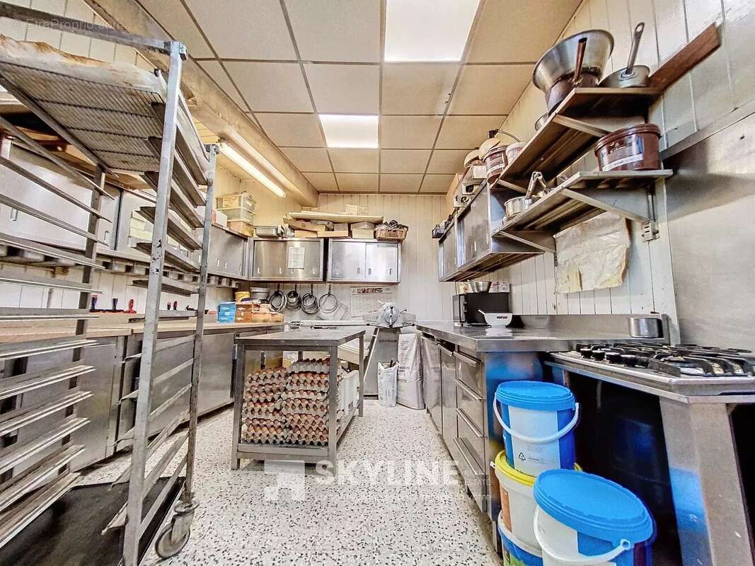 Commerce à MARSEILLE-11E