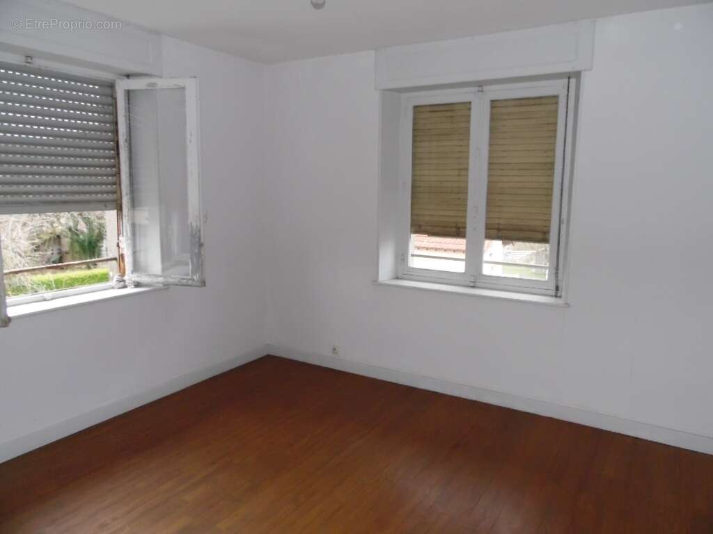 Appartement à SENONES