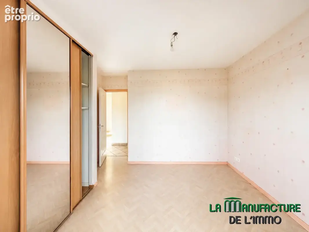 Maison de type F5/F6 avec piscine et belle vue sur terrain de 920 m2 / aurec-sur-Loire - photo 14
