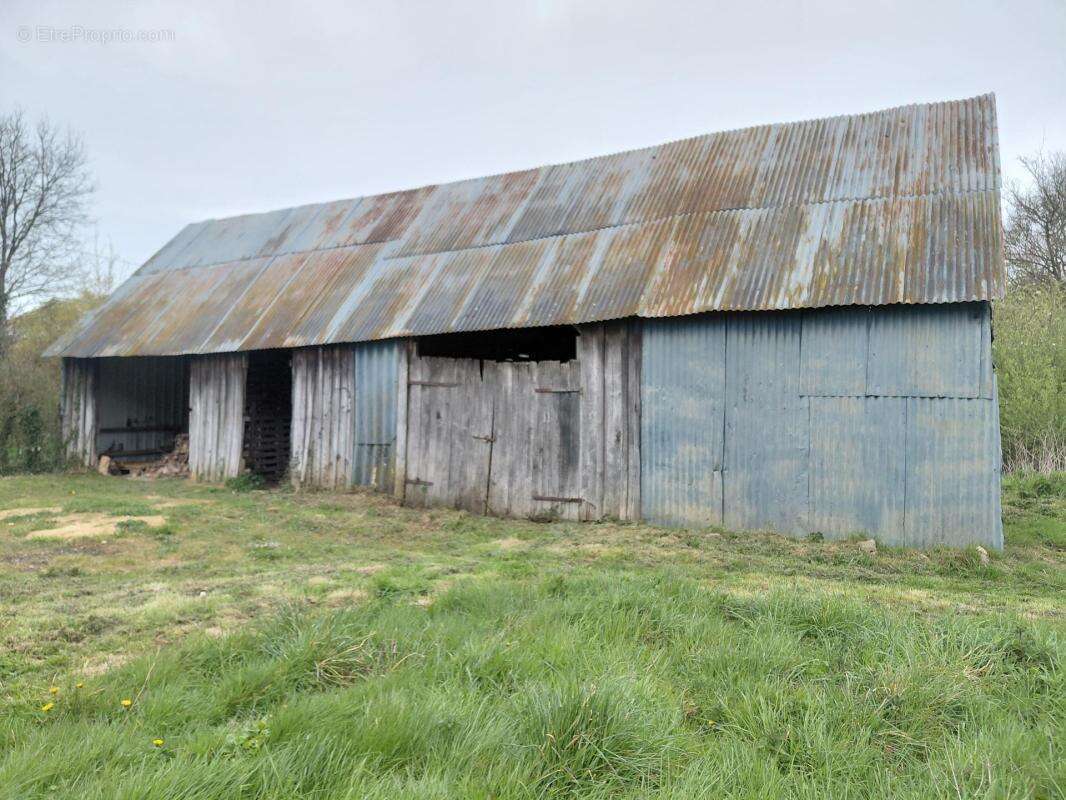 Maison en campagne à rénover, 125m² au sol, étang - photo 11