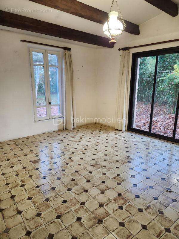 Maison à FORCALQUIER