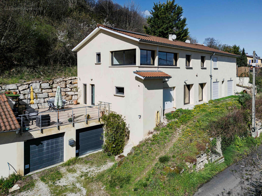 Maison à ALBIGNY-SUR-SAONE
