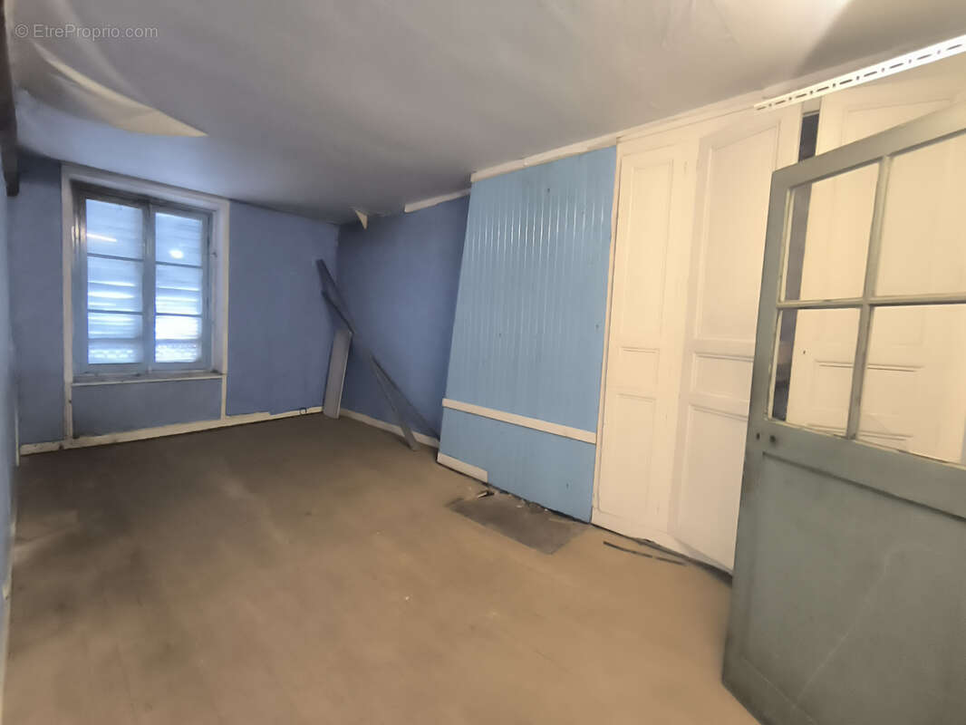 Maison à ROMENY-SUR-MARNE